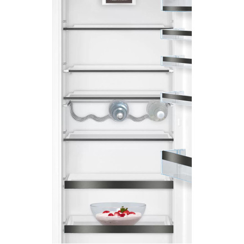 Встраиваемый однокамерный холодильник Bosch KIR81SDE0