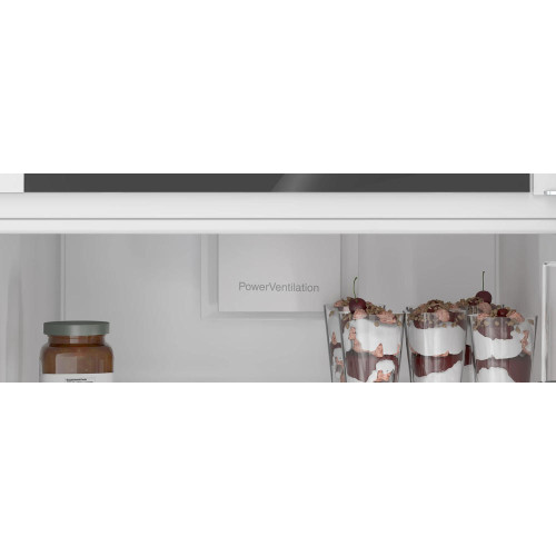 Встраиваемый однокамерный холодильник Bosch KIR81SDD0