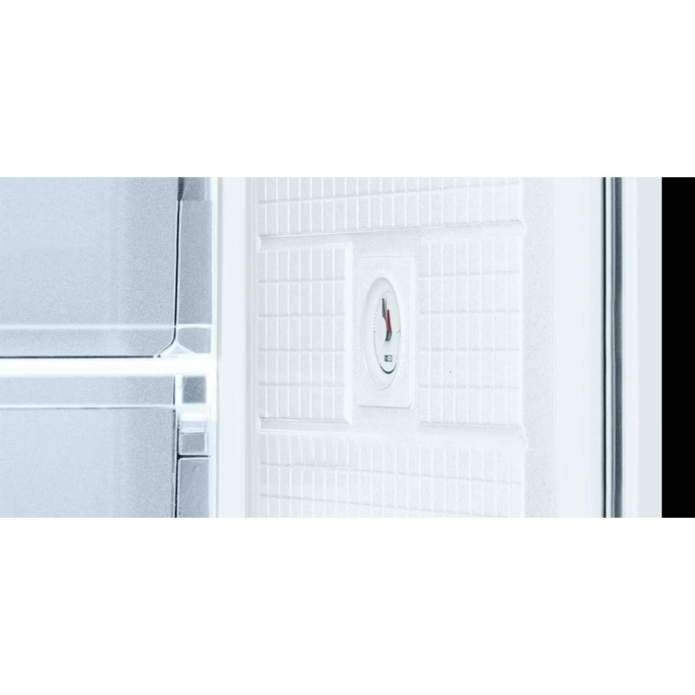 Встраиваемая морозильная камера Bosch GUD 15 ADF0